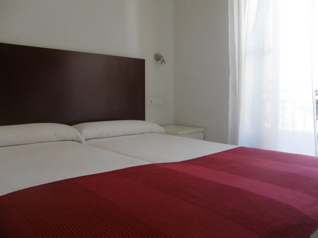 Hostal Santa Isabel Madri Quarto foto